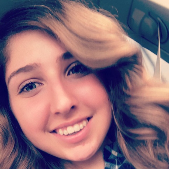 Meet your Posher, Scarlett - Picture 1 of 1